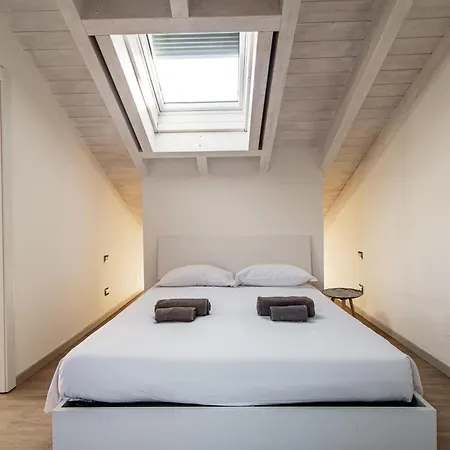 Ilaria's Loft - The House Of Travelers *