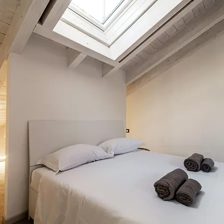 Ilaria's Loft - The House Of Travelers Côme