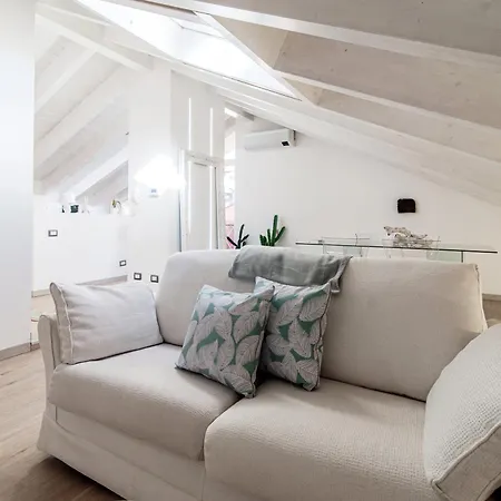 Appartamento Ilaria's Loft - The House Of Travelers